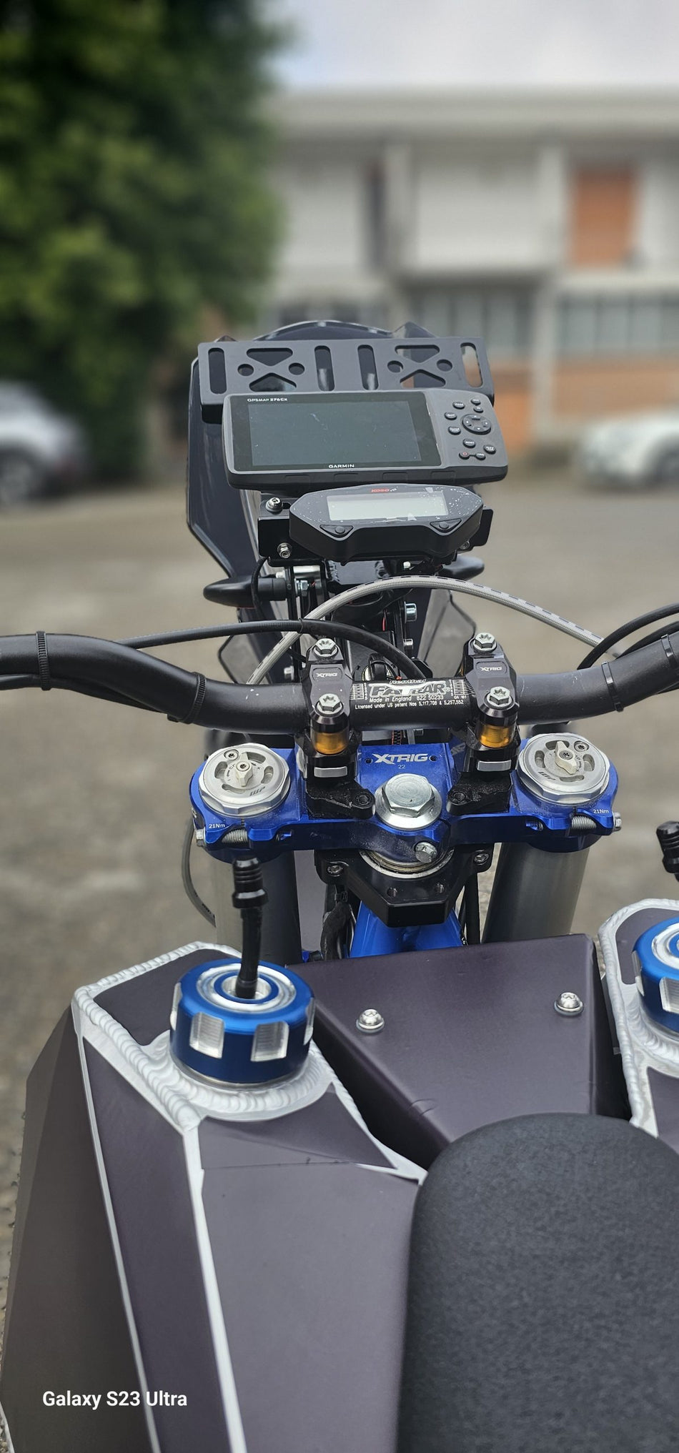 R8 RALLY - AVANTRENO COMPLETO